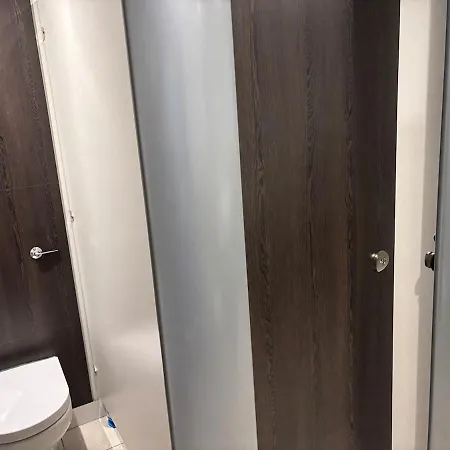 Floating Tranquility Hotel Dorney Exterior photo